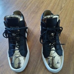 Italian sneakers gold &black